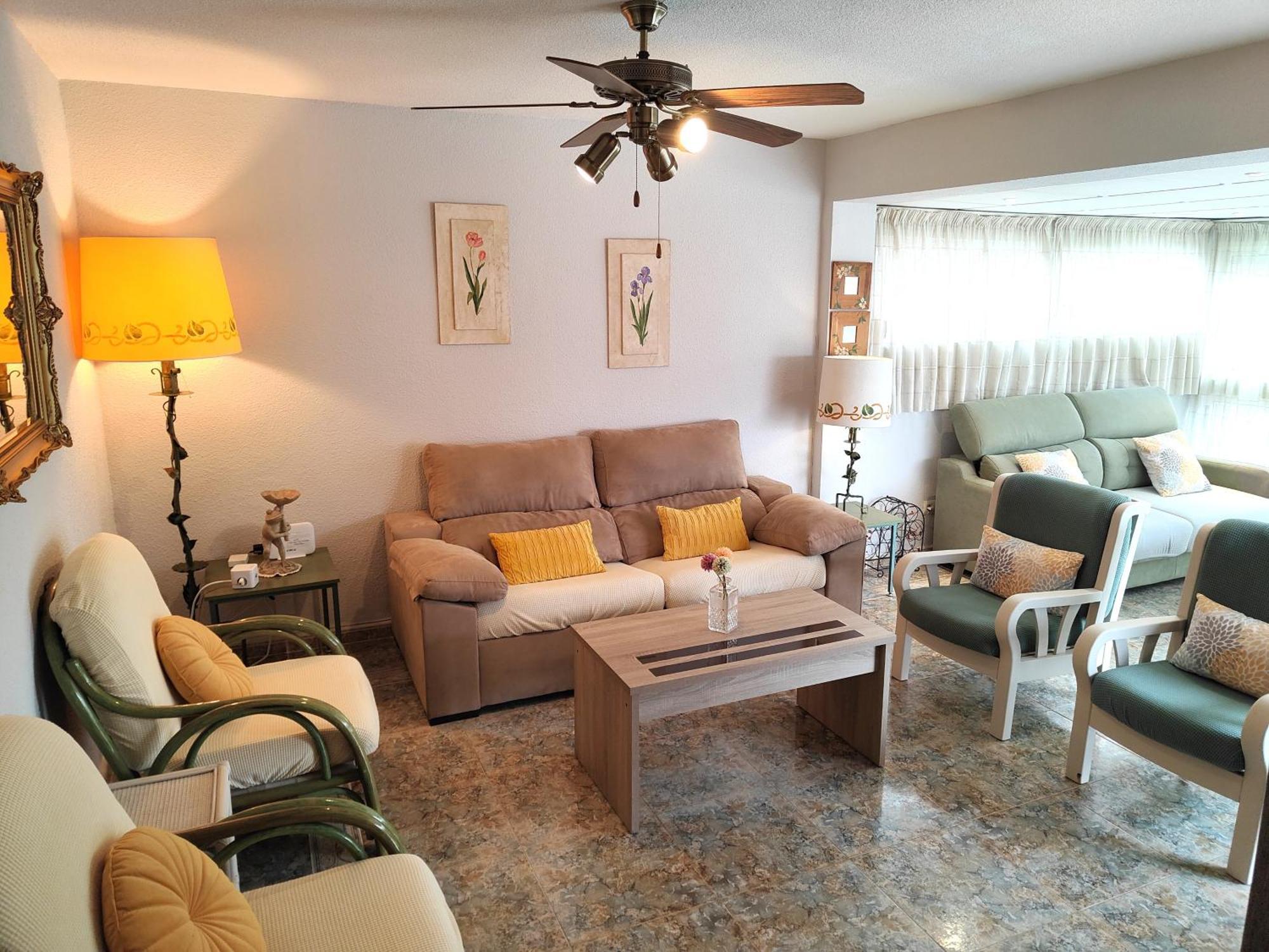 Precioso ático En Apartamento *