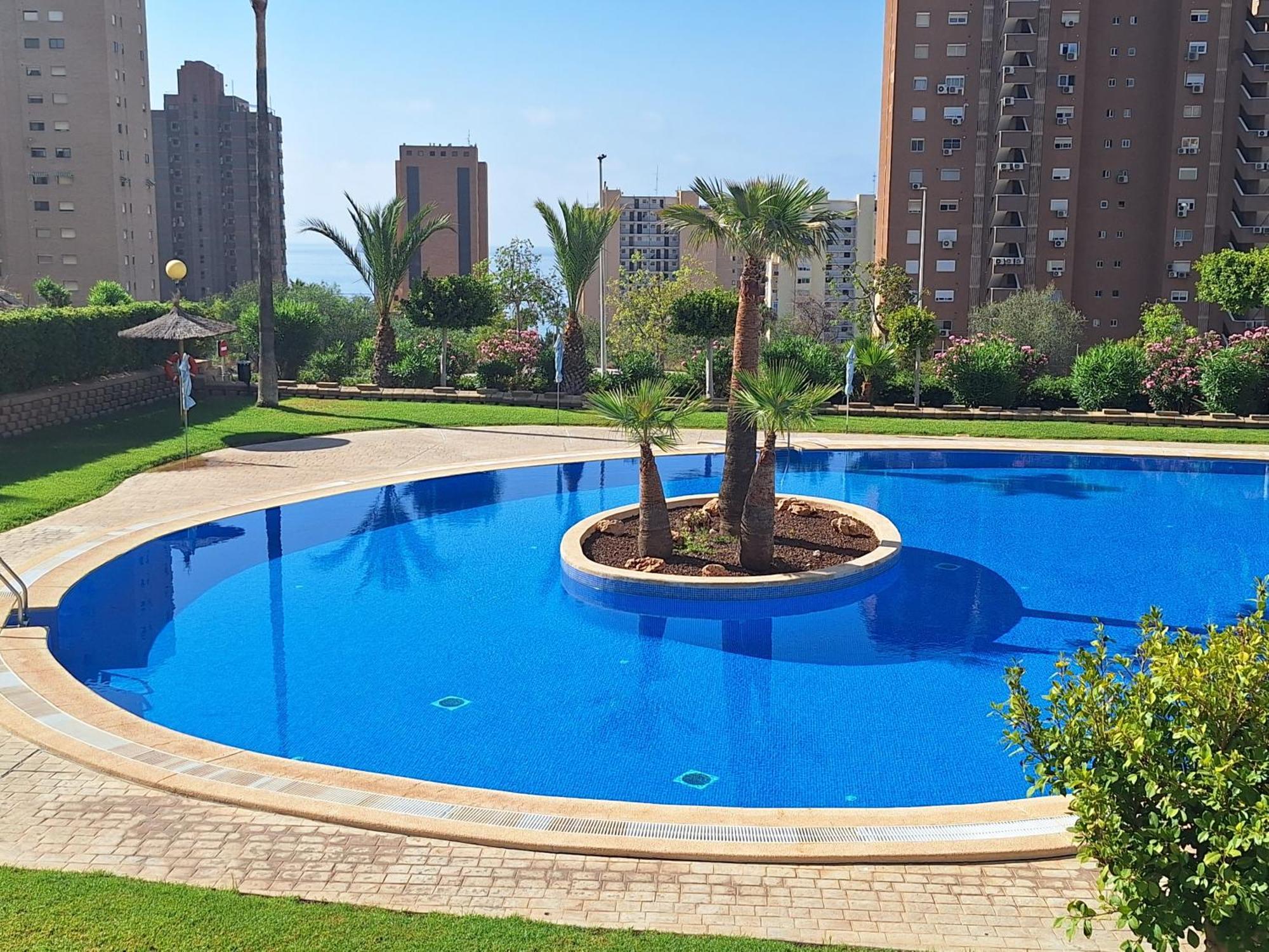 Apartamento Marinas, Muy Amplio Cerca De Playa Poniente