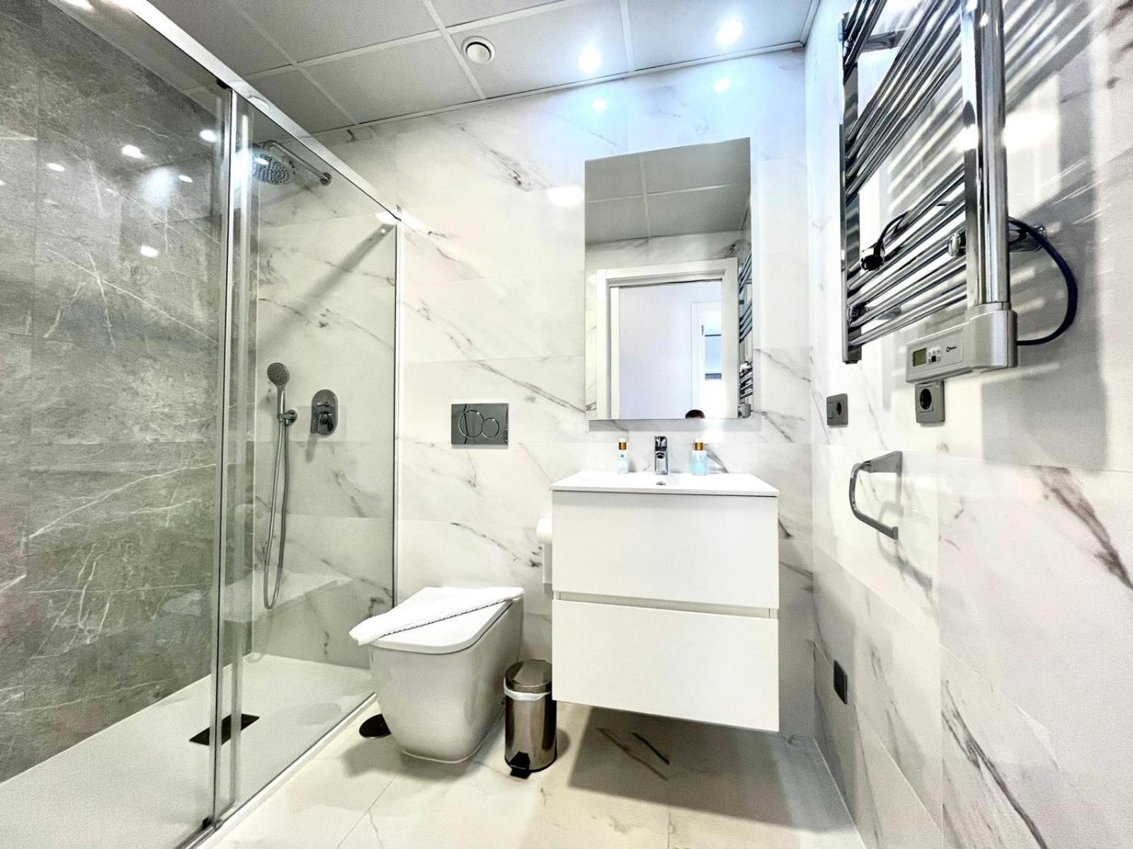 Sunset Cliffs Seasonal Apartamento Benidorm