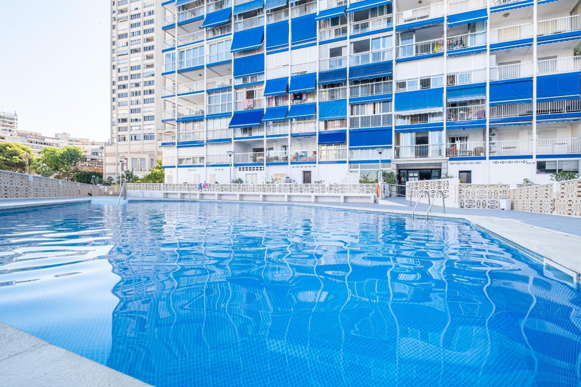 Halcon Deluxe 17-c Levante Apartamento