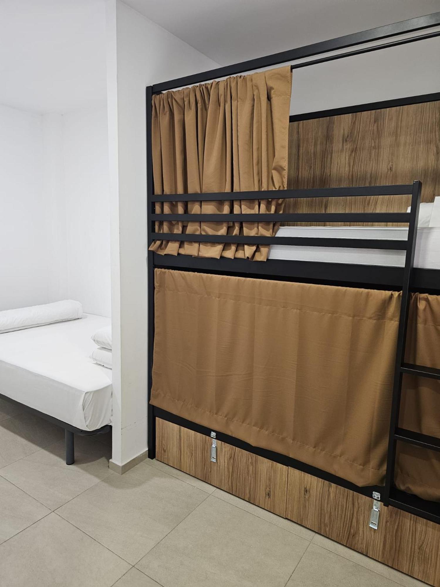 Hostal Welcome *