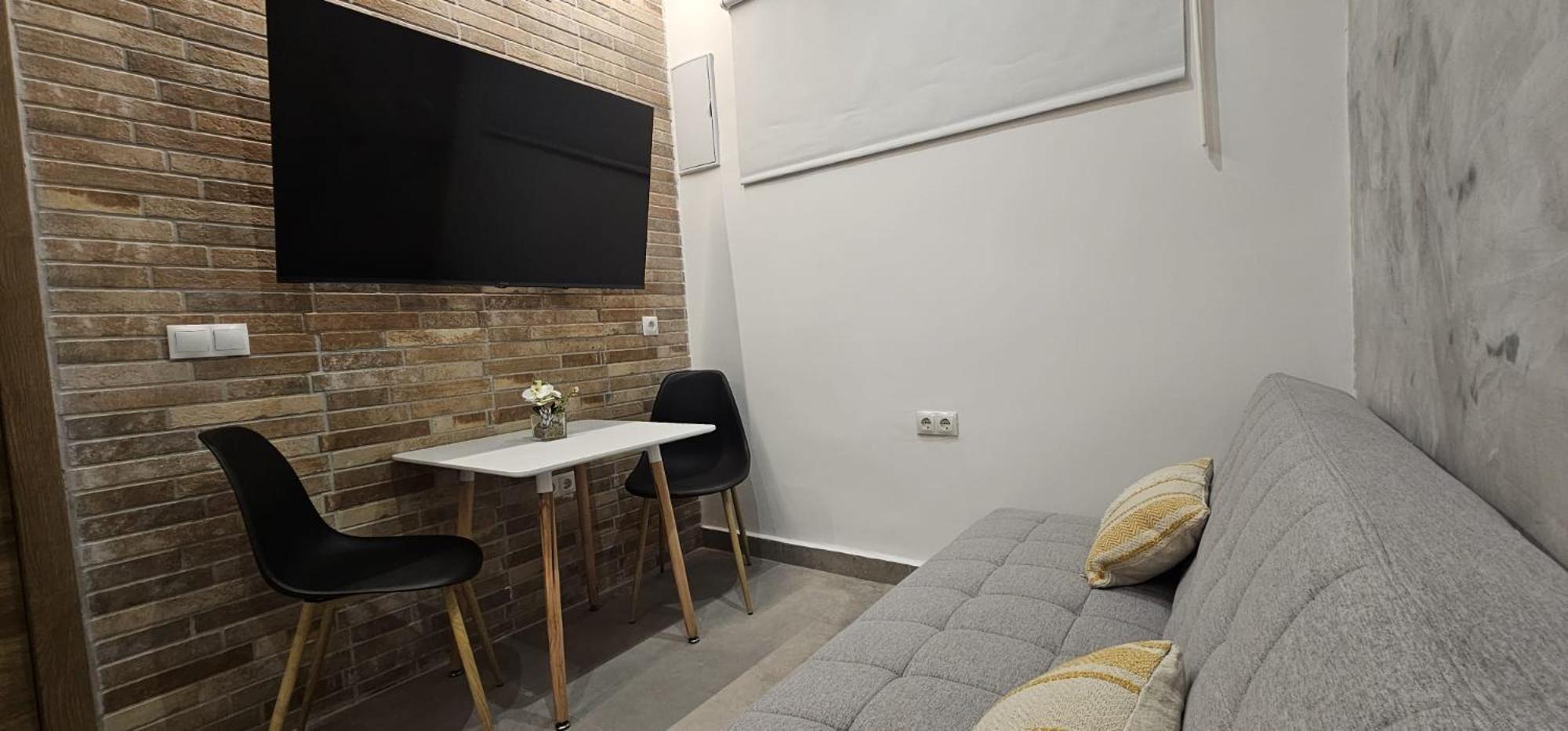 Jl A Apartamento *