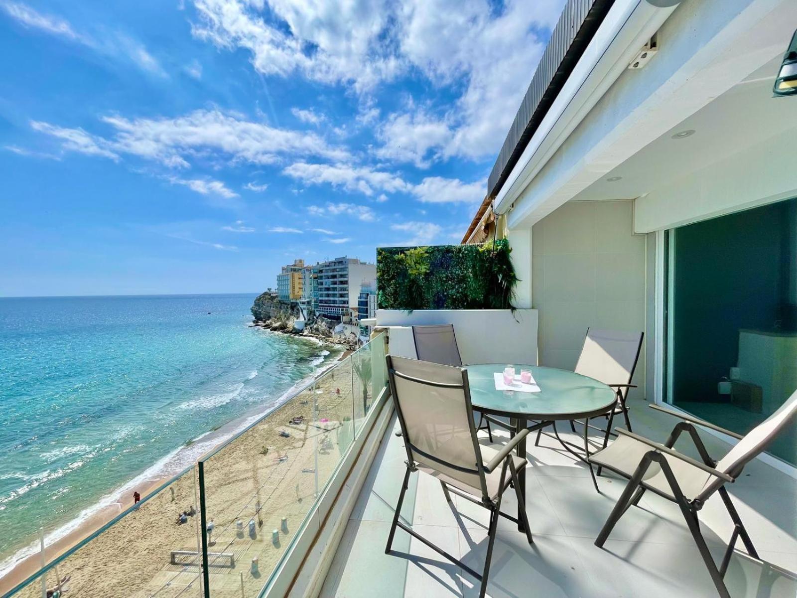 Apartamento Emalco Seafront Modern *
