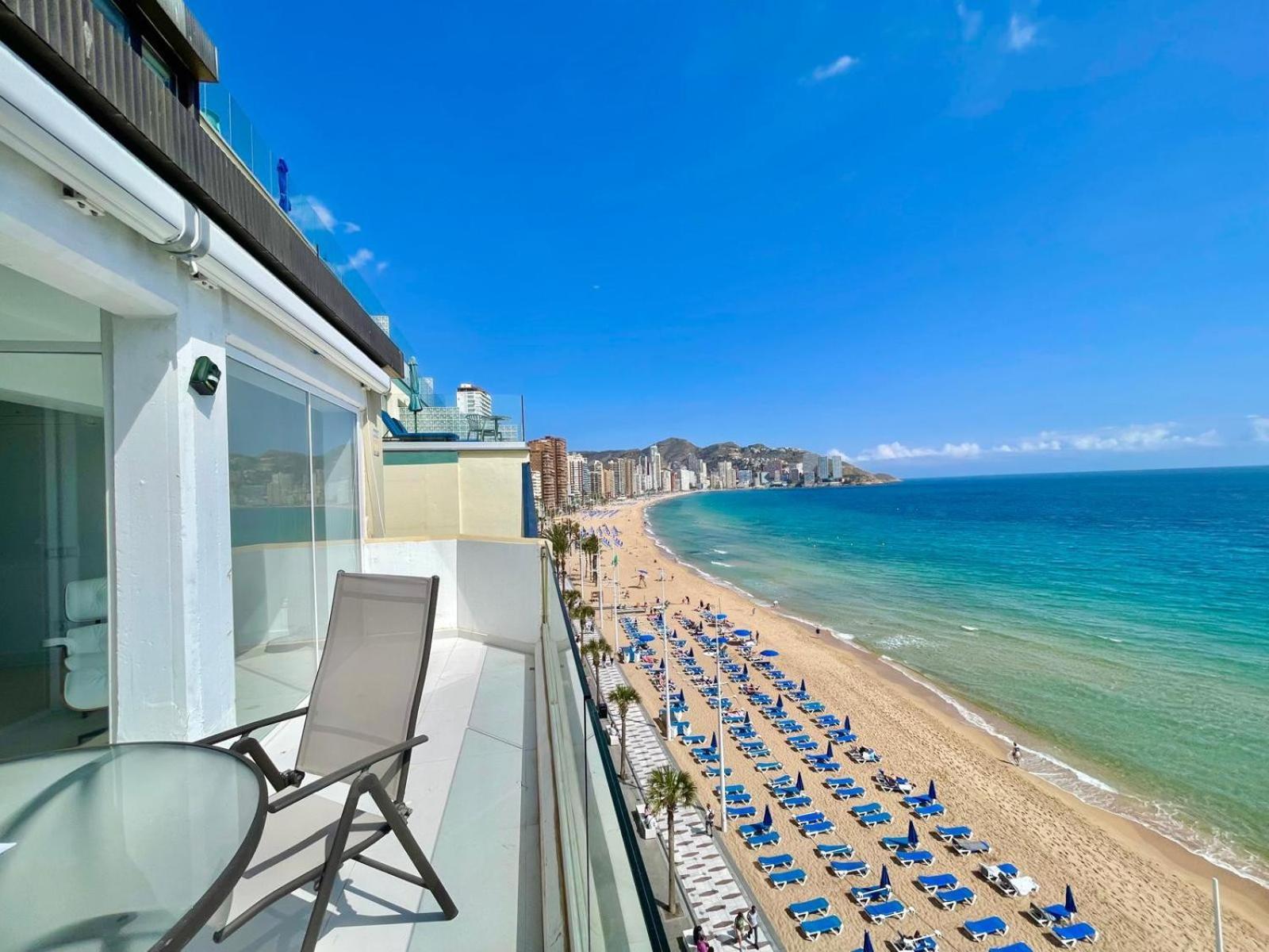 Apartamento Emalco Seafront Modern