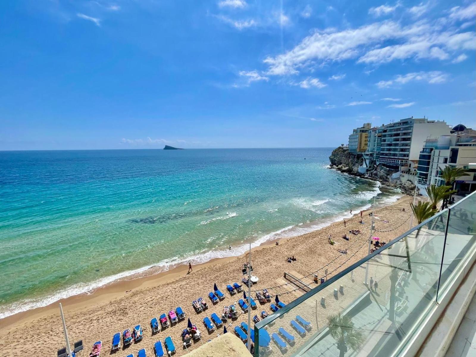 Emalco Seafront Modern Apartamento *