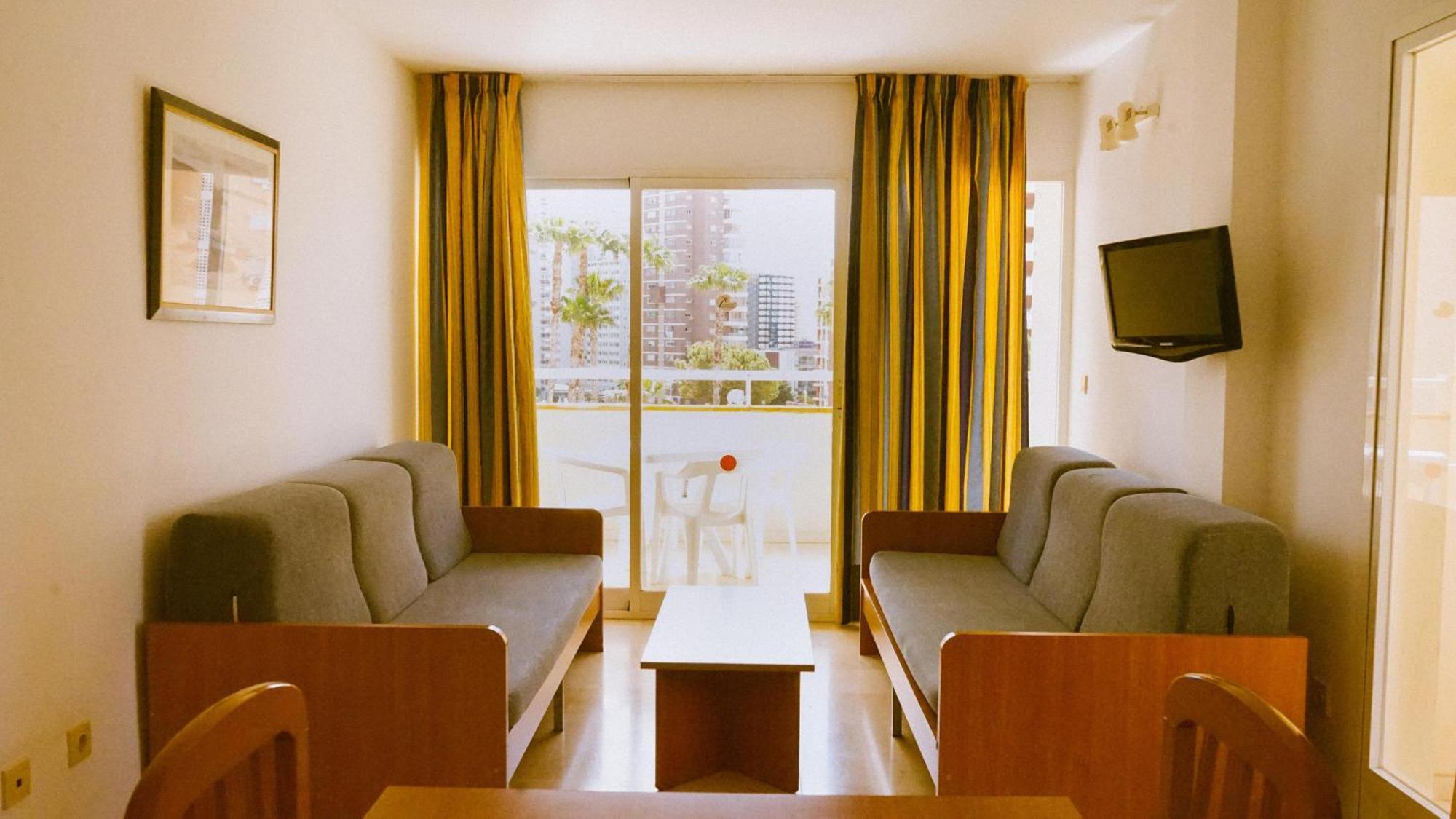 Poseidon Apartahotel