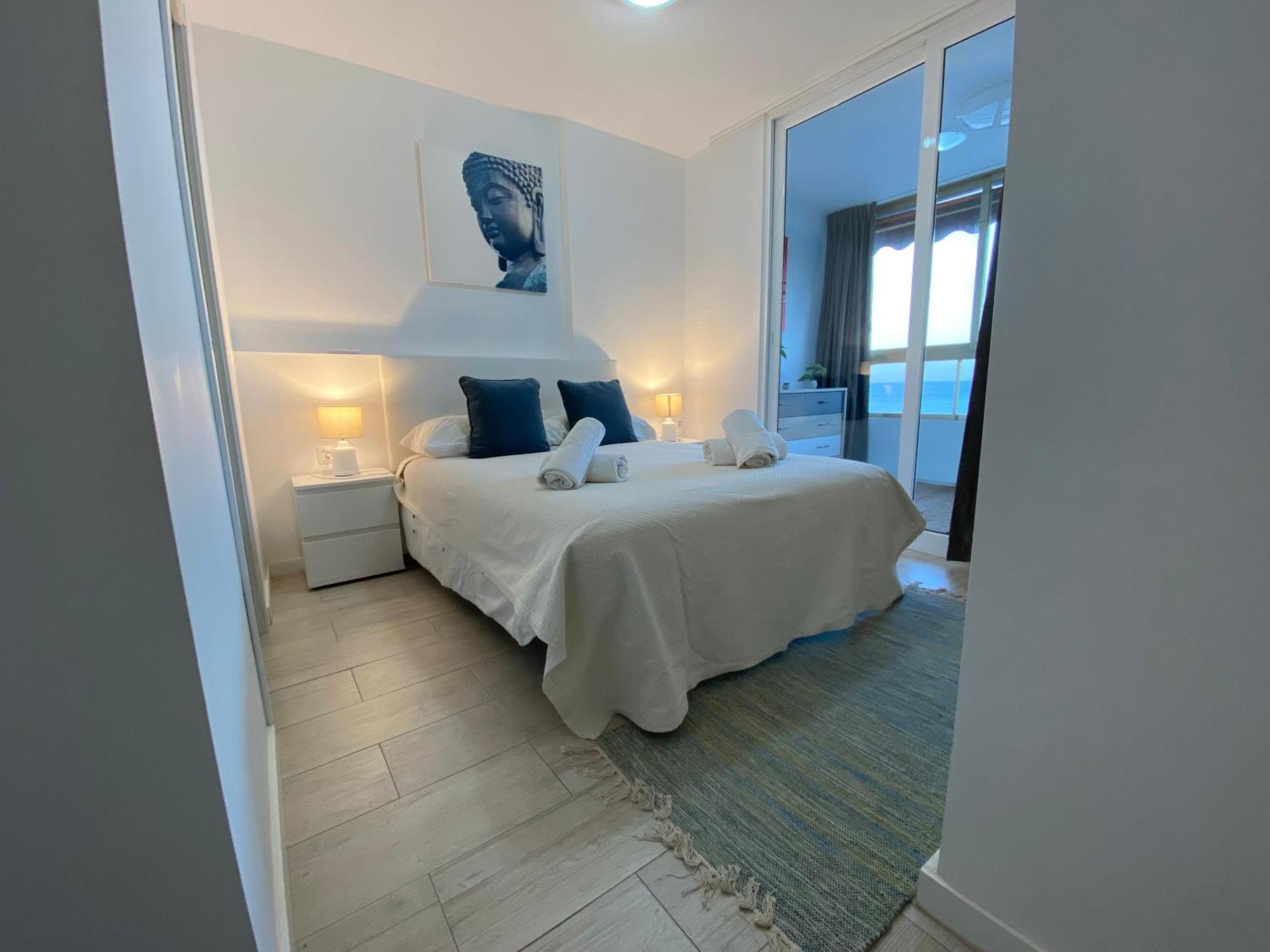 Apartamento Ensueno 1a Linea Playa Poniente 6 Pax Parking Wifi Y Ac *