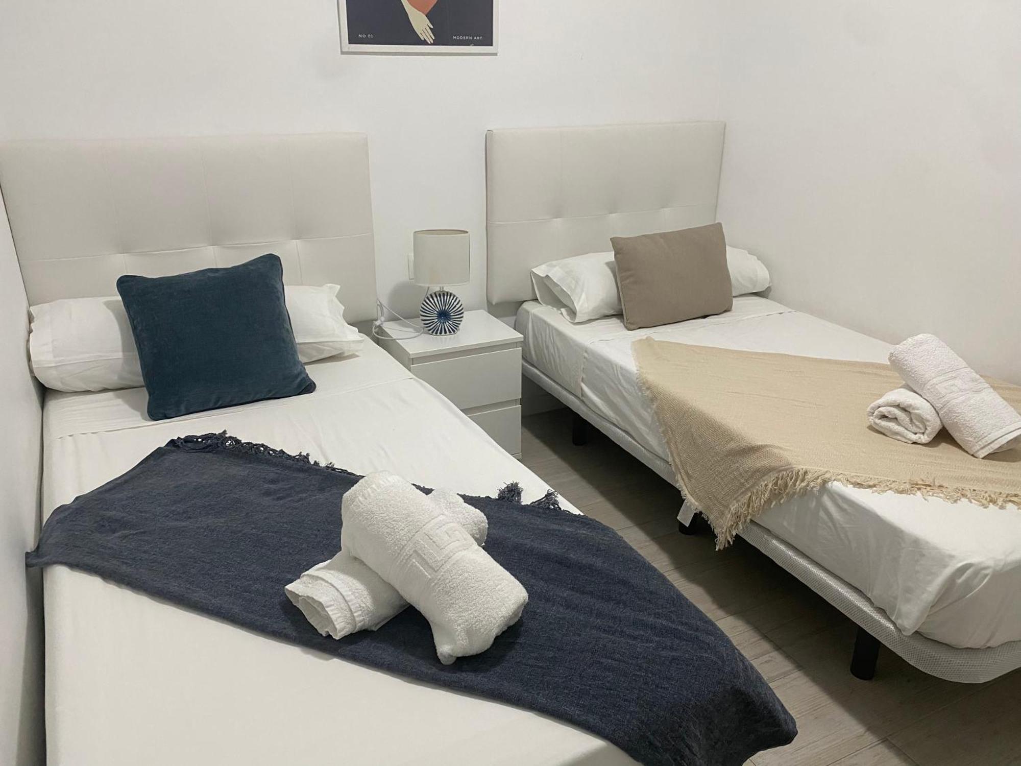Ensueno 1a Linea Playa Poniente 6 Pax Parking Wifi Y Ac Apartamento Benidorm