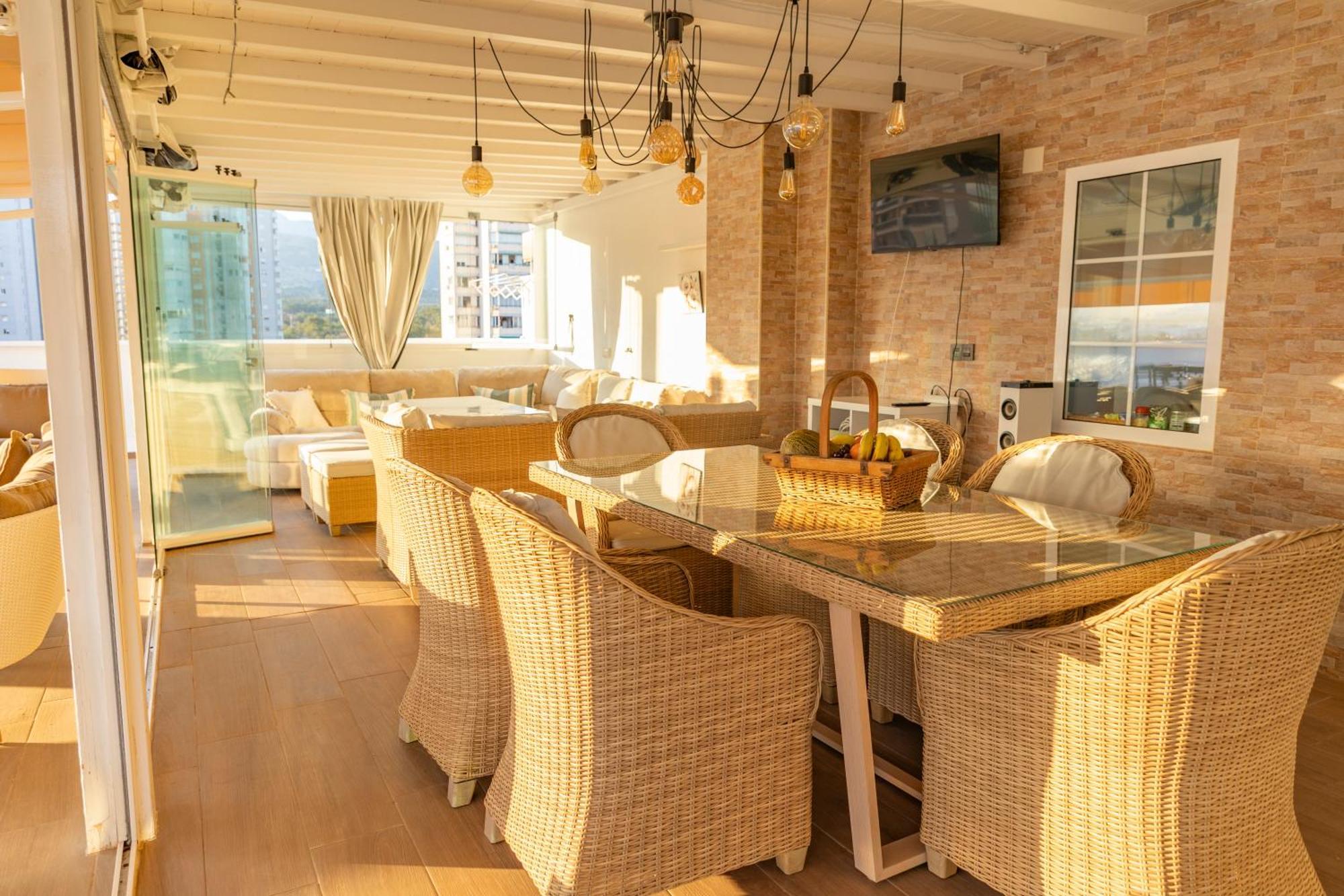 Fantástico ático Con Enorme Terraza Y Chill Out Apartamento Benidorm