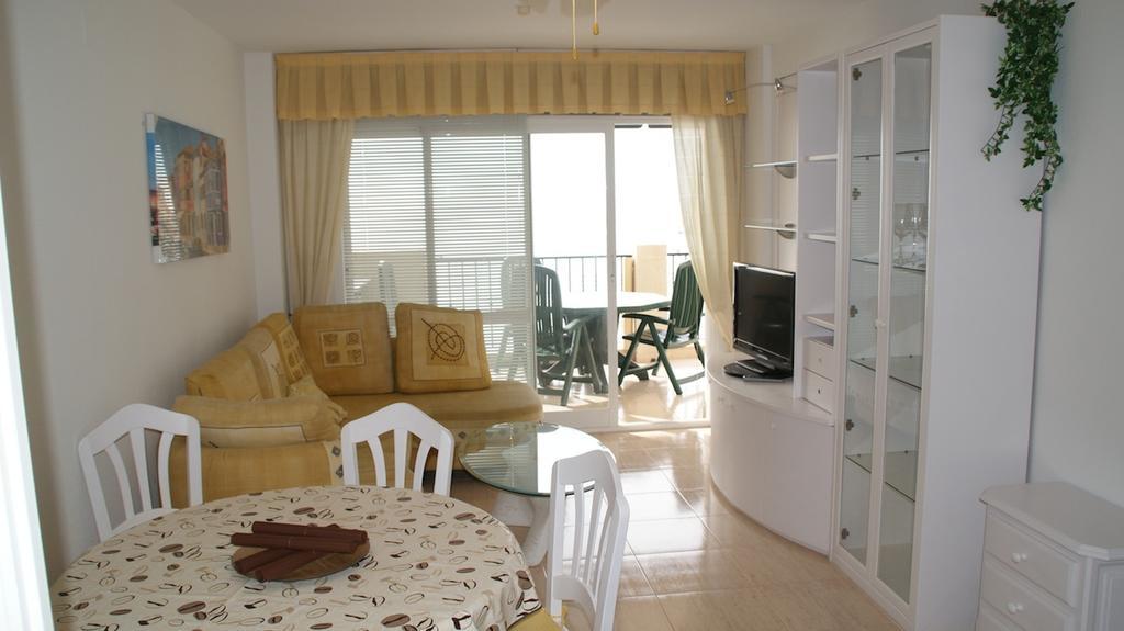 Apartamento Albenimar Gemelos 18