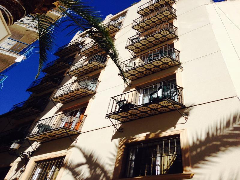 Hotel Queens - Adults Only 2*
