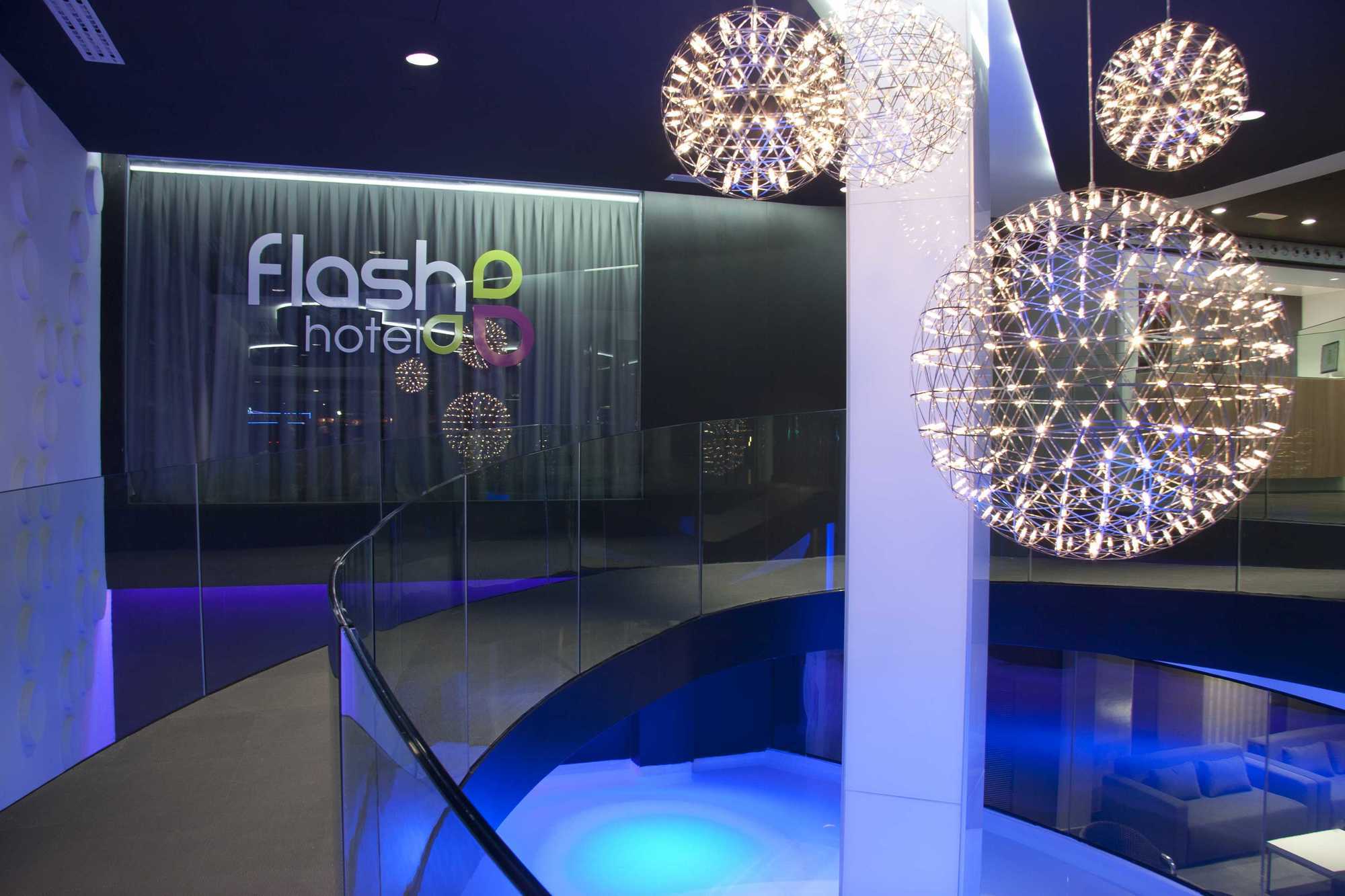 Hotel Flash - Recommended Adults Only 4 Sup