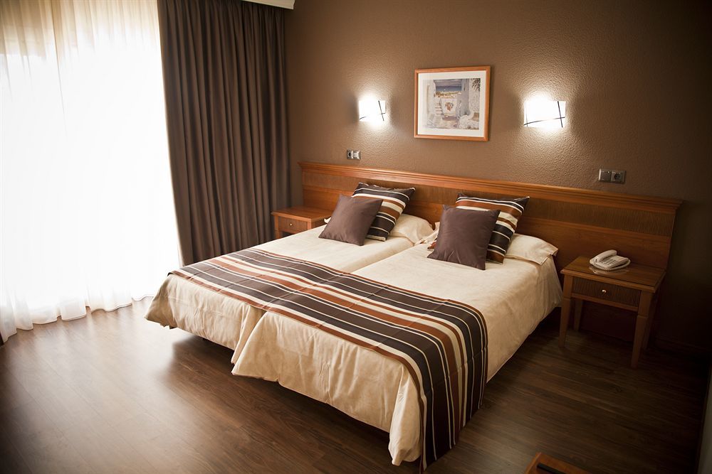 Helios Hotel 4*