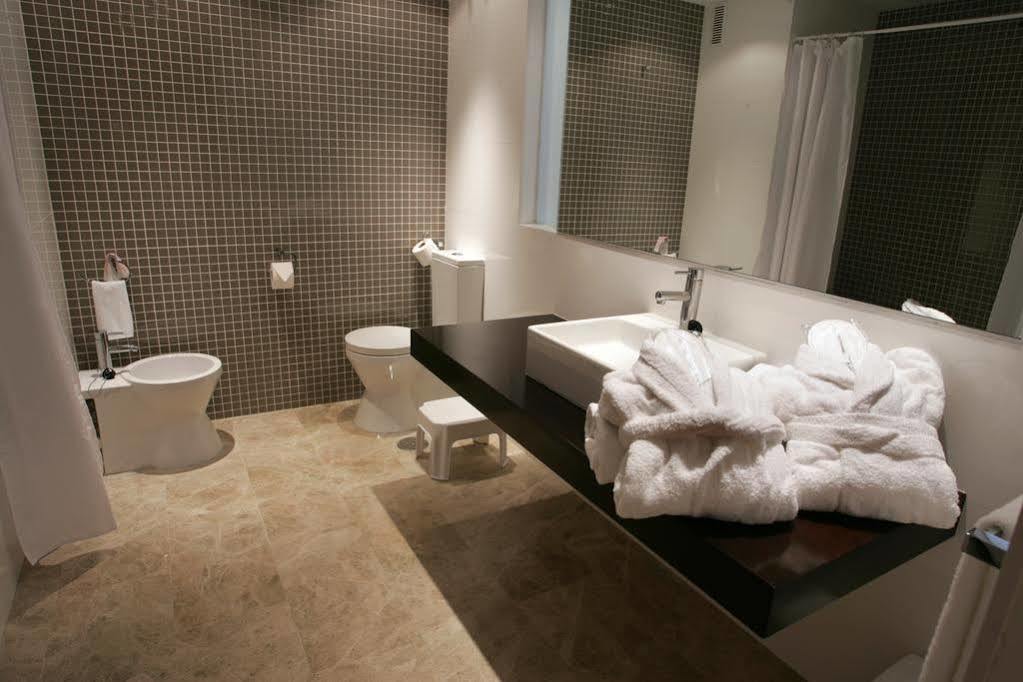 Dynastic Hotel 4*