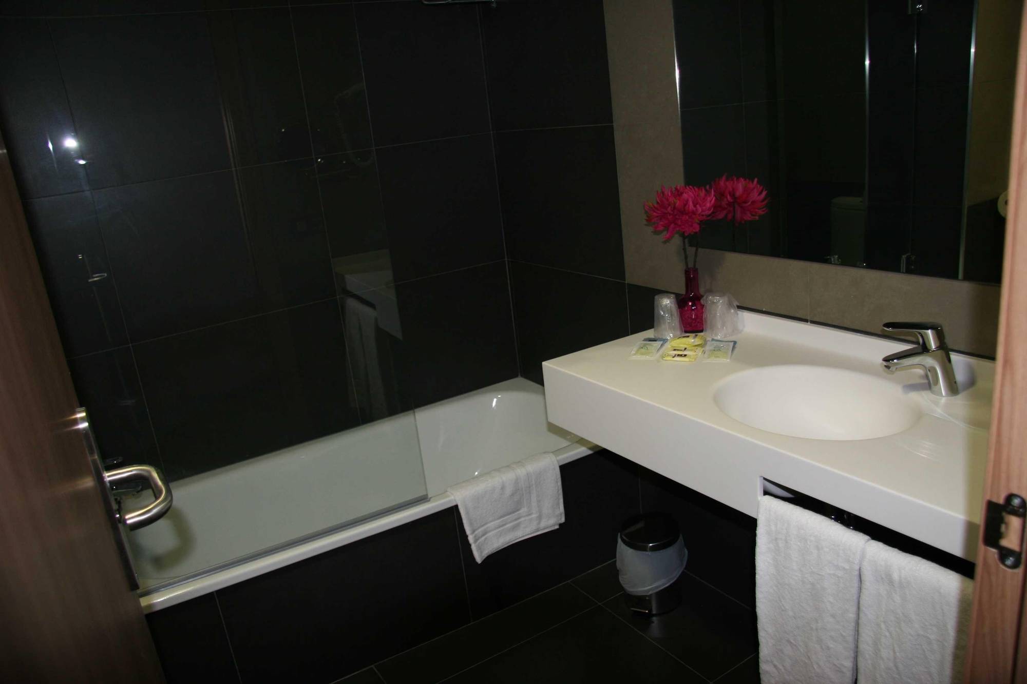 Hotel Flash - Recommended Adults Only 4 Sup