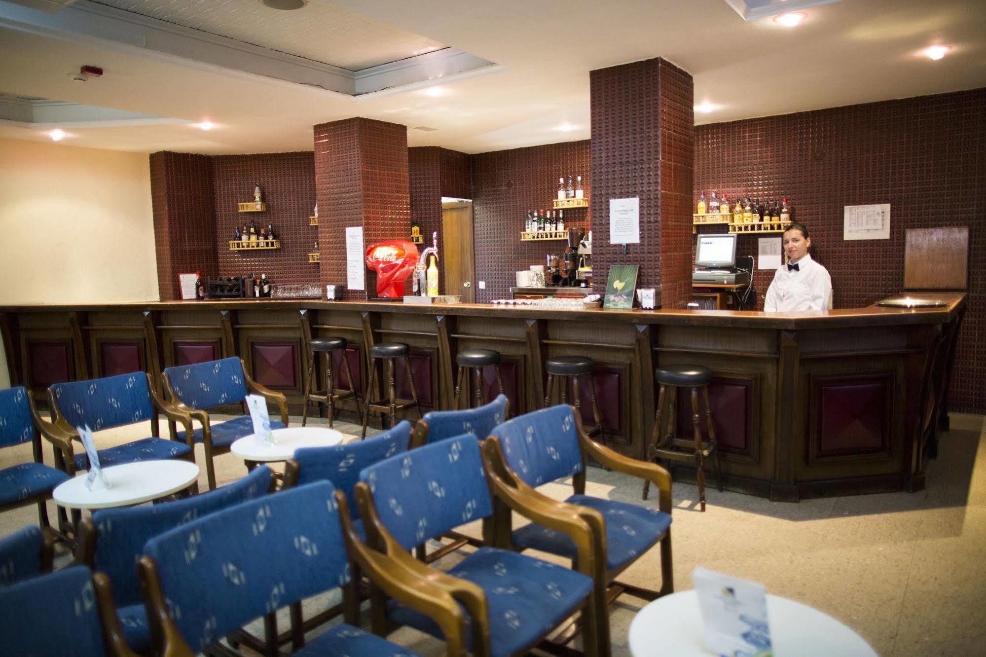 Hotel Port Fleming 2*