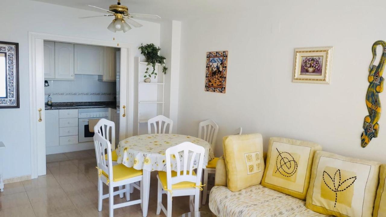 Apartamento Albenimar Gemelos 18 *
