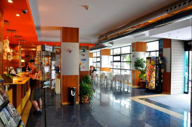 Cuco Hotel 3*