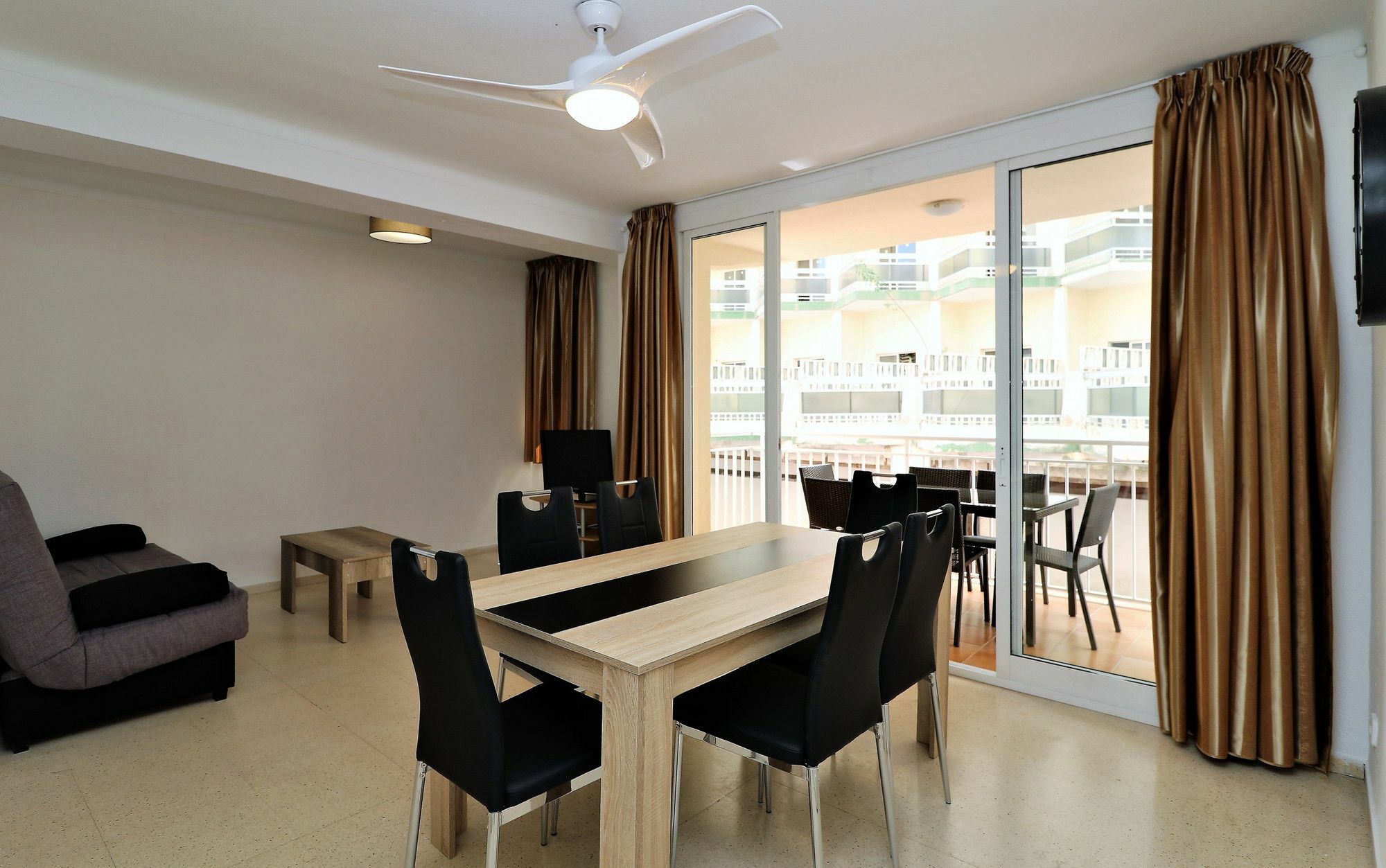 Tugar 1-2 Apartamento *