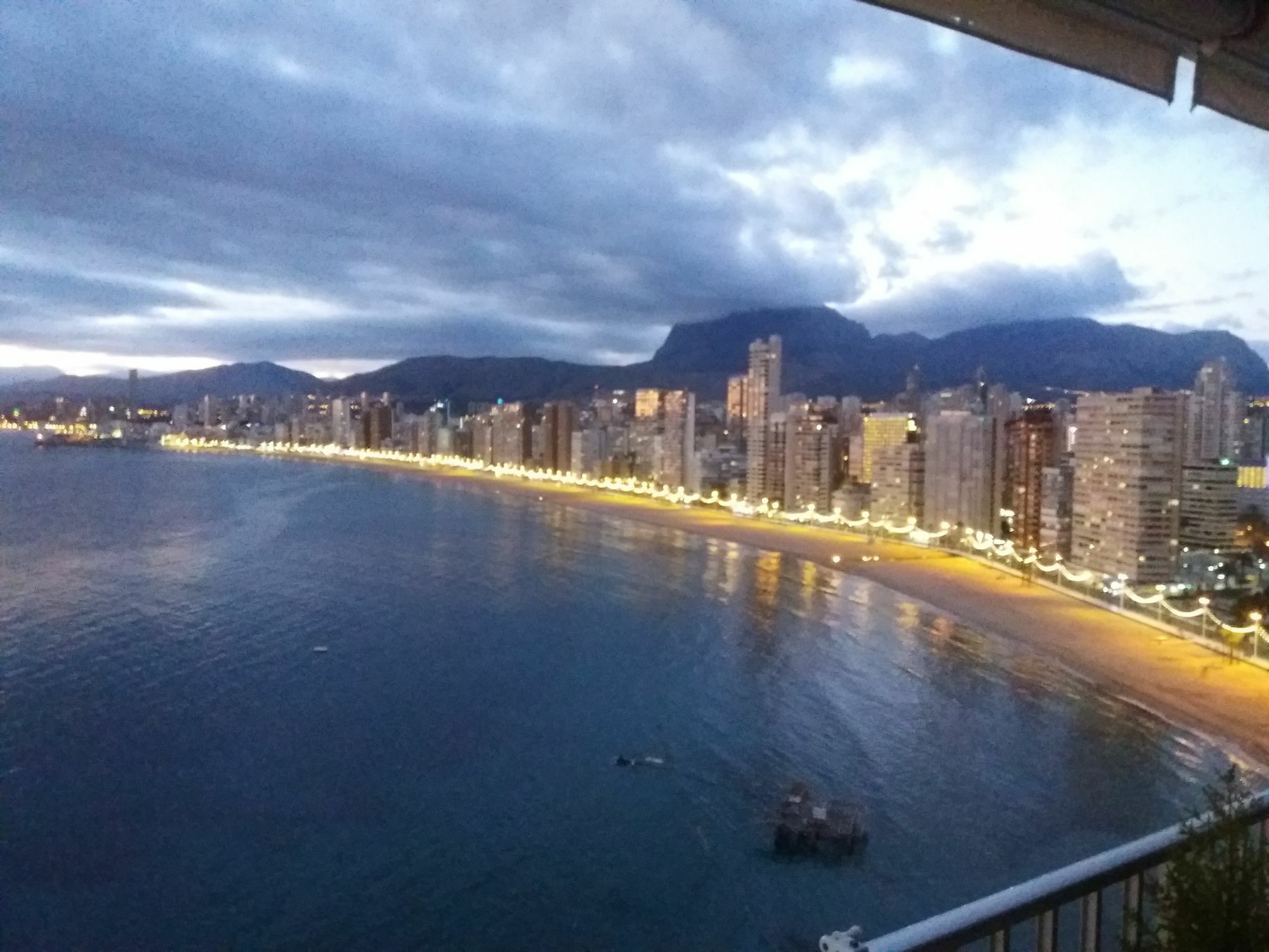 Benirent Halcon 4c * Benidorm