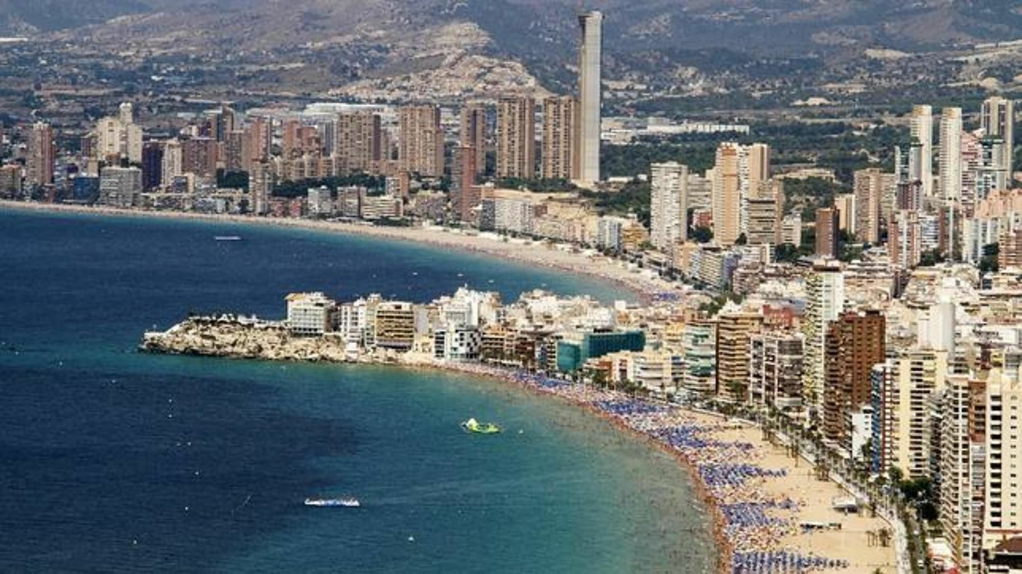 In Benidorm, Alicante 103093 By Mo