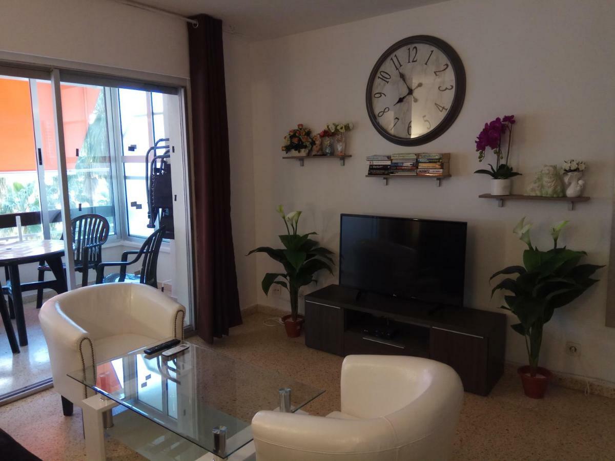 2 Bedrooms, 250m Levante Beach Apartamento
