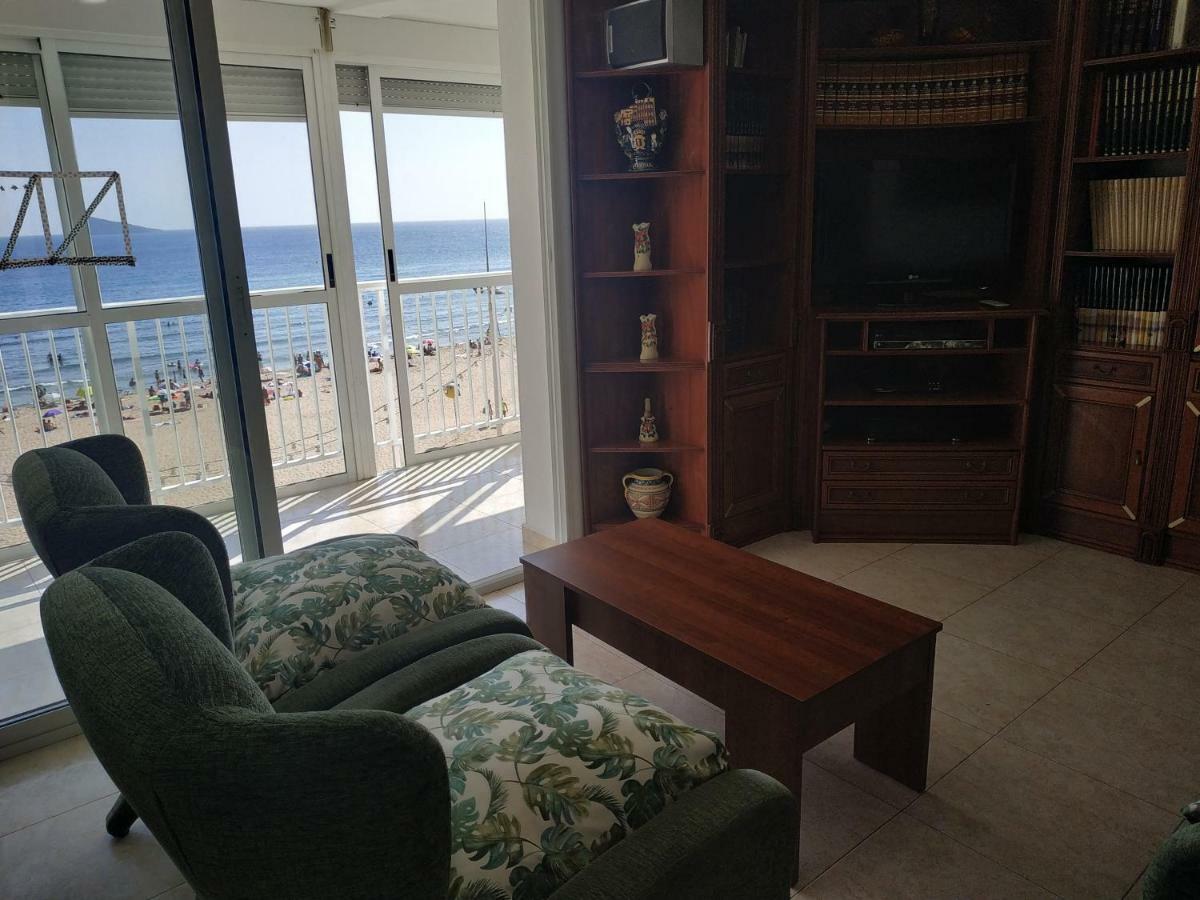 Piso De 4 Dormitorios A Pie De La Playa Levante Apartamento *