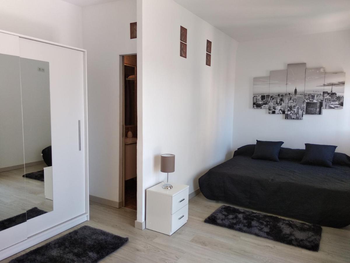 Apartamento Dúplex Nuevo Frente Al Mar En *