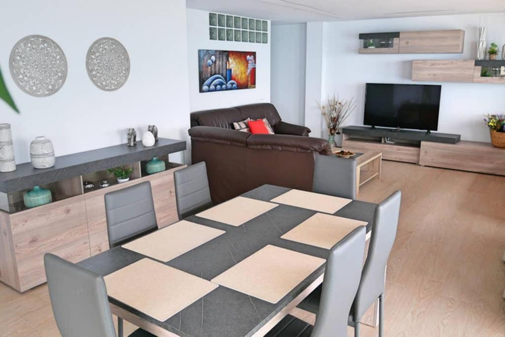 Apartamento Levante Front Of The Sea Estacha *