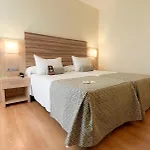 Riviera Beachotel - Adults Recommended