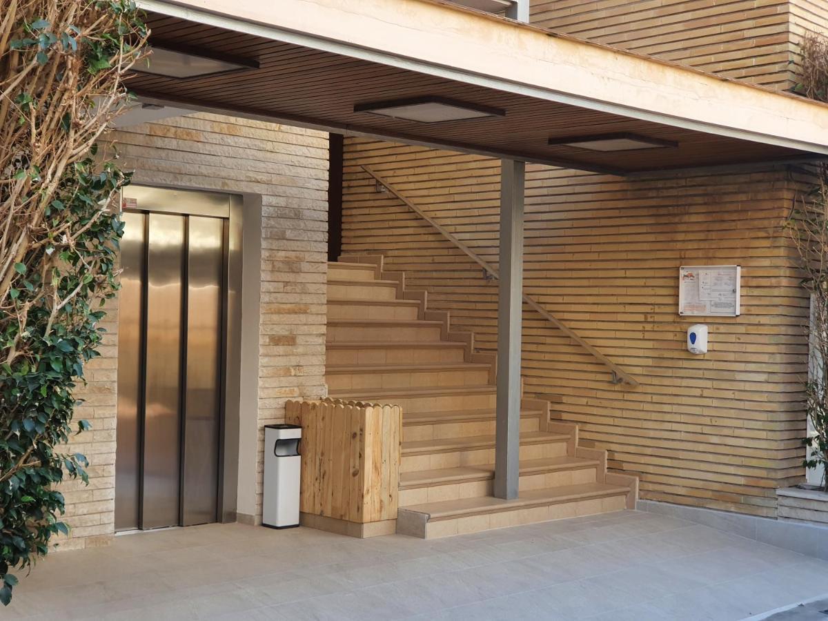 Apartamento Esmeralda, Poniente, 1st Line, Frontal Seaview, 2 Bedroom Apartment, Ocean Terrace