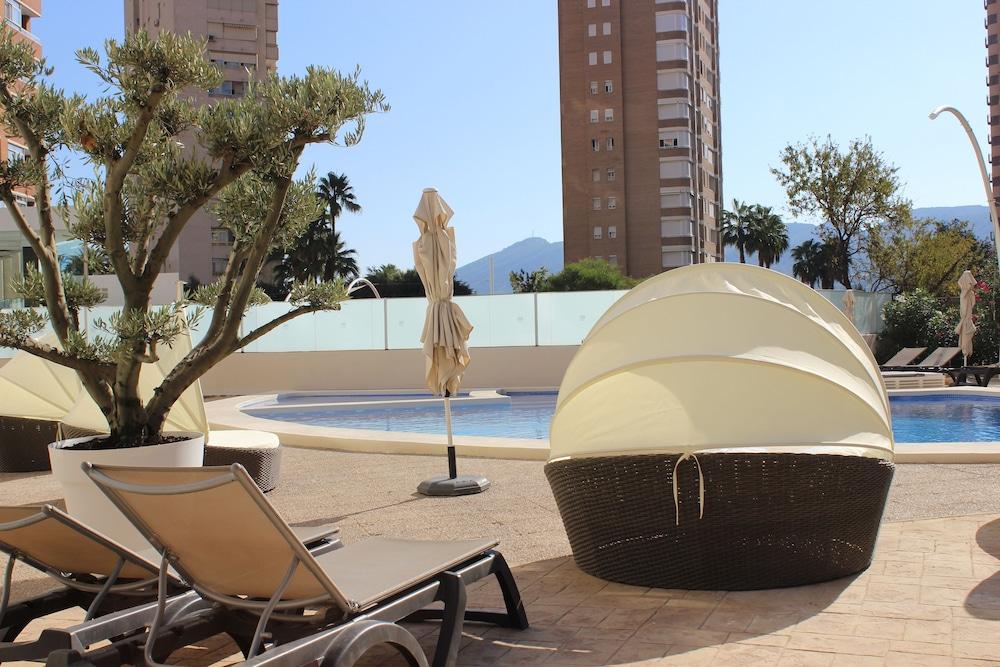 Flamingo - Adults Recommended Apartahotel 4*