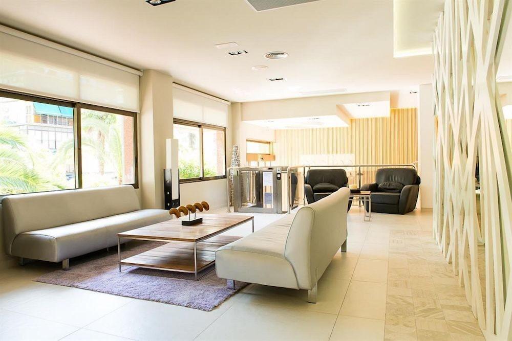 Melina Hotel
