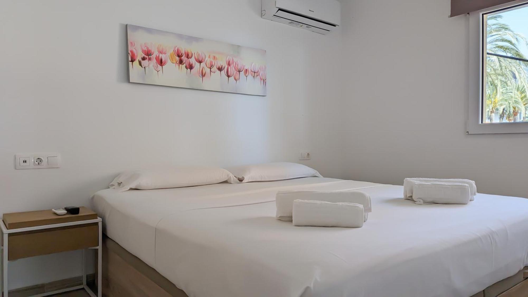 Esmeralda, Poniente, 1st Line, Frontal Seaview, 2 Bedroom Apartment, Ocean Terrace Benidorm