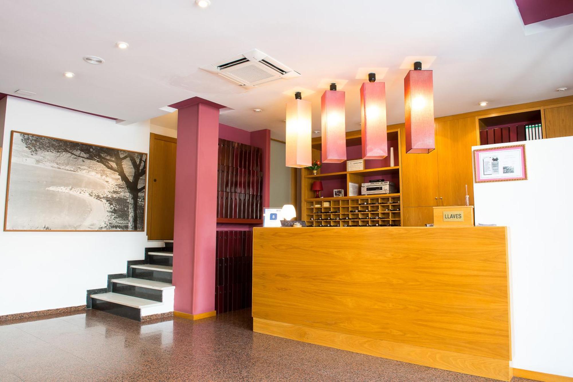 Celymar Hotel *