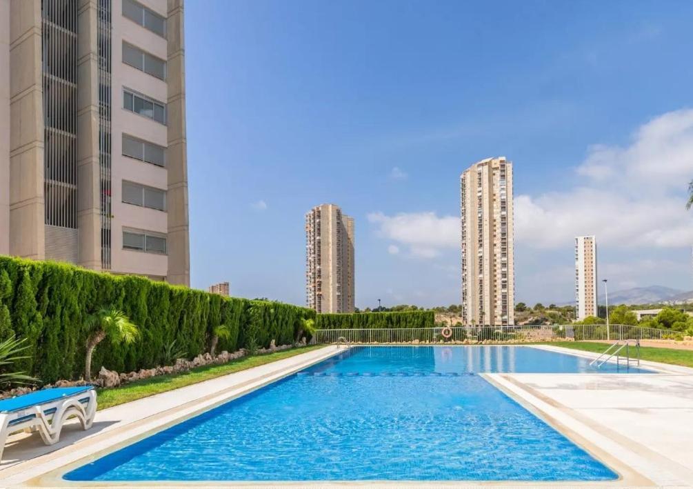 Tu Paraiso Costero En Playa De Poniente, Vistas Al Mar, Arena Dorada Y Un Entorno De Lujo Apartamento