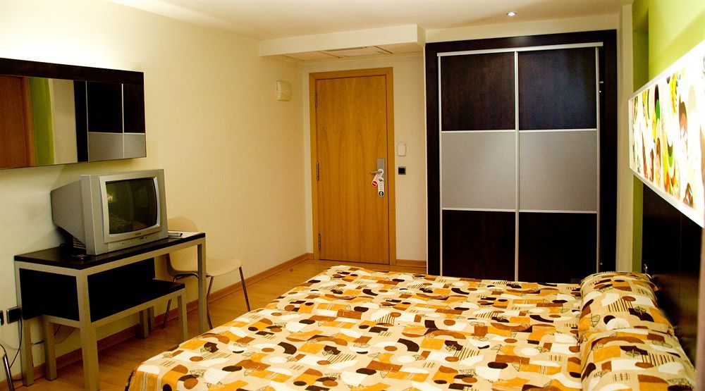 Sol Y Sombra Hotel 3*
