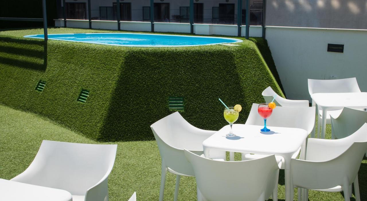 Melina Hotel