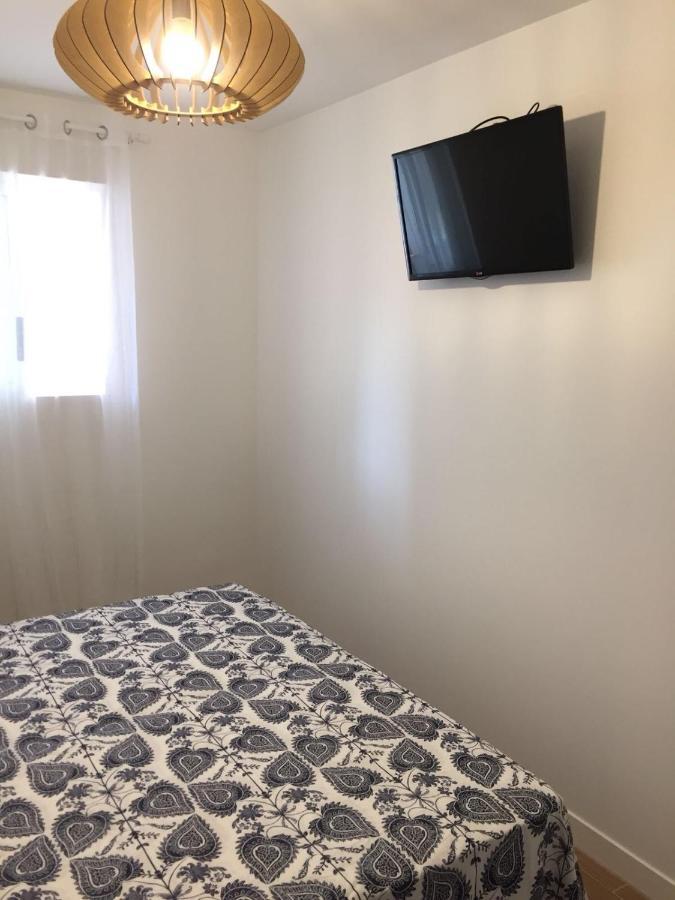 Apartamento Av/ Armada Española, Ed/ Fernandos, 5, 5º H2 *