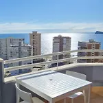 En El Centro De Benidorm Y Con Vistas Al Mar