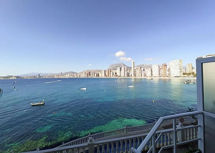 Estudio primera linea con acceso privado al mar