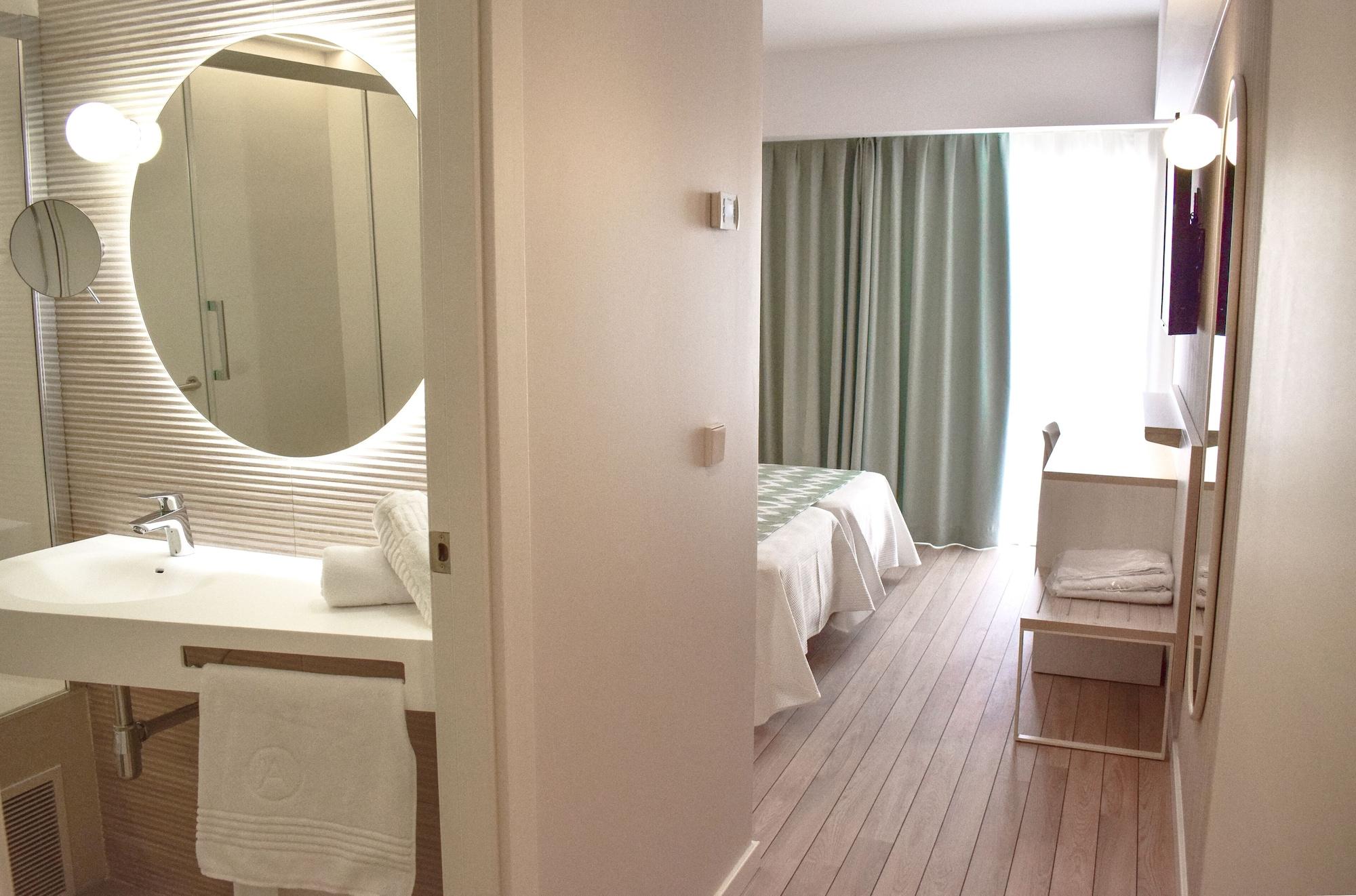 Hotel Ambassador Playa Ii