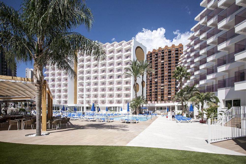 Ambassador Playa Ii Hotel 4*