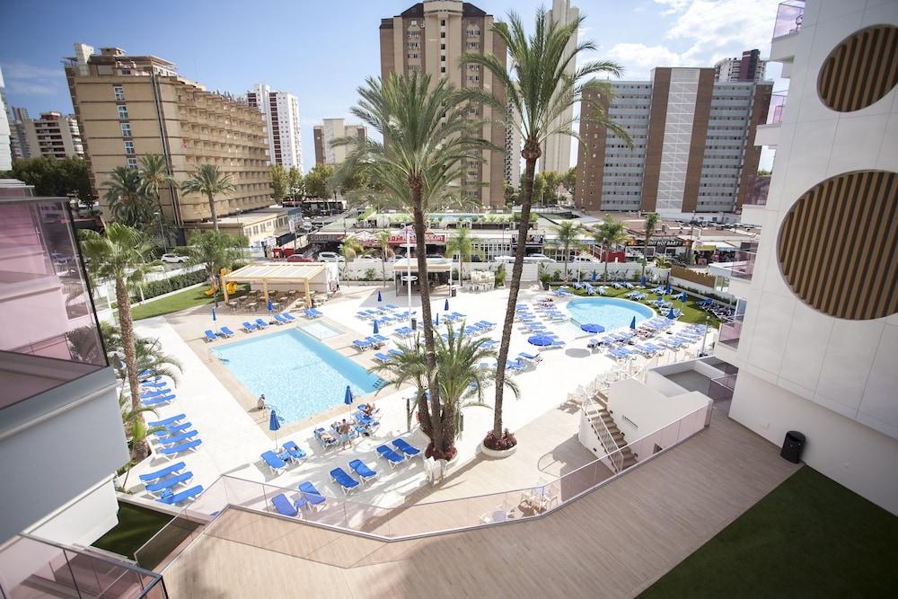 Ambassador Playa Ii Hotel