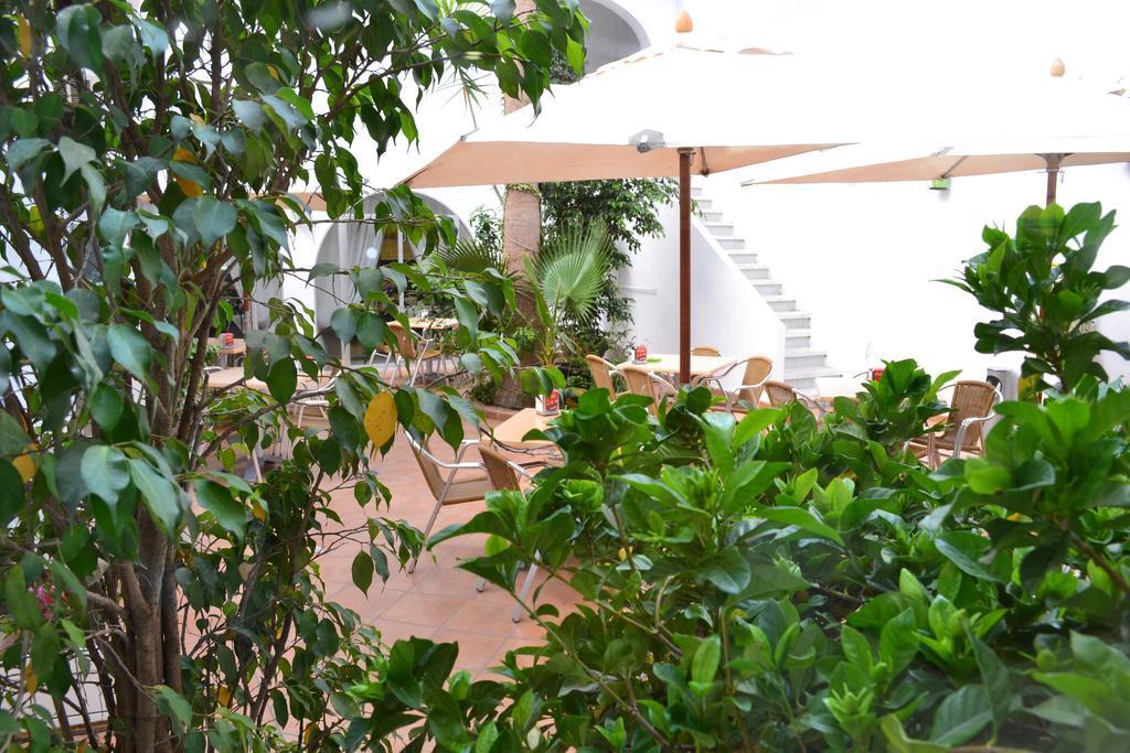 Internacional Hotel 2*