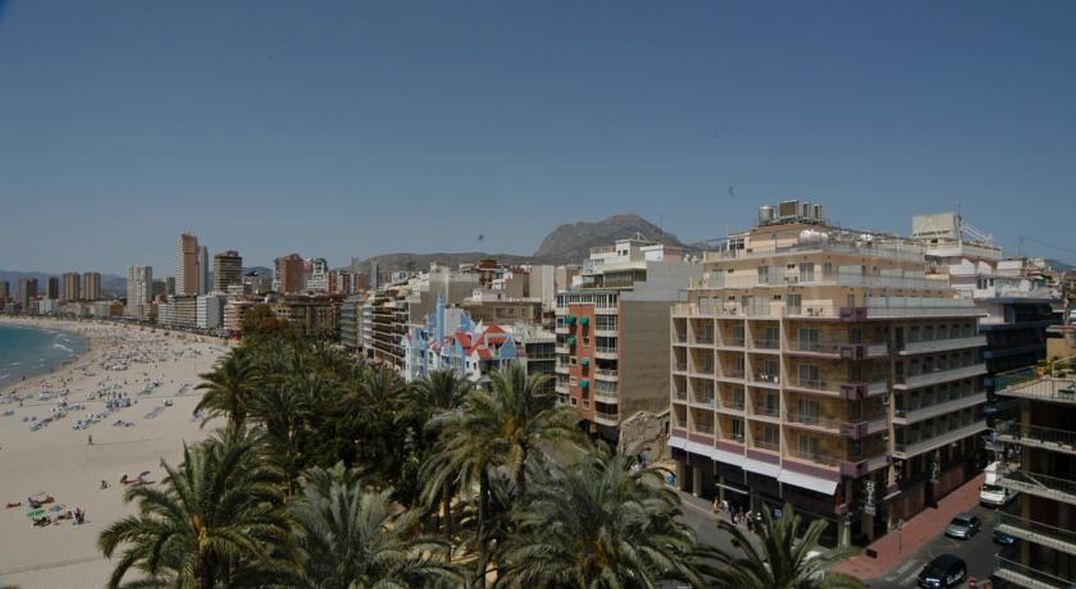Tanit Hotel 3*