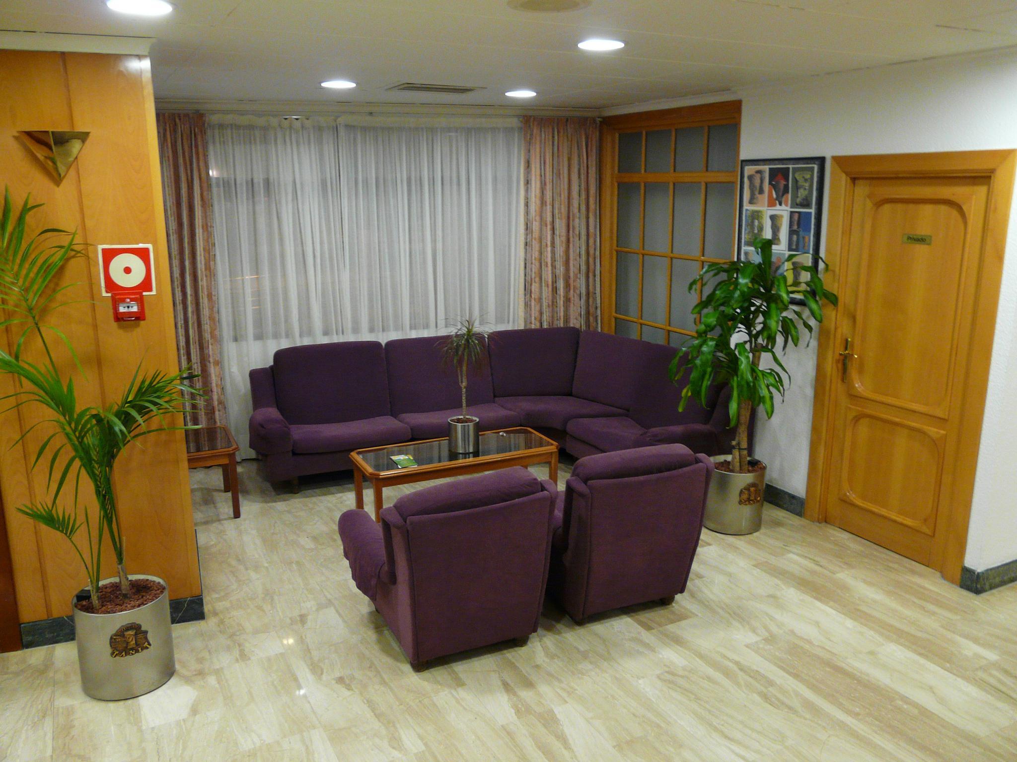 Tanit Hotel 3*