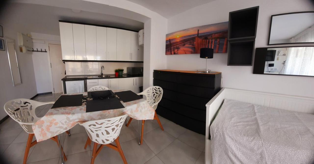 Apartamento Happy Loix Wifi Aa Pool Parking Incluido