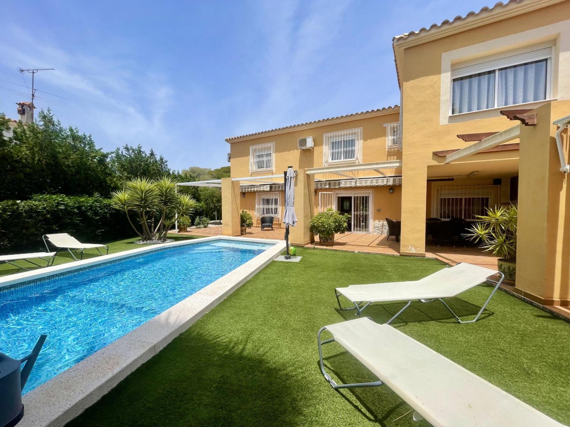 Villa Levante Blueline
