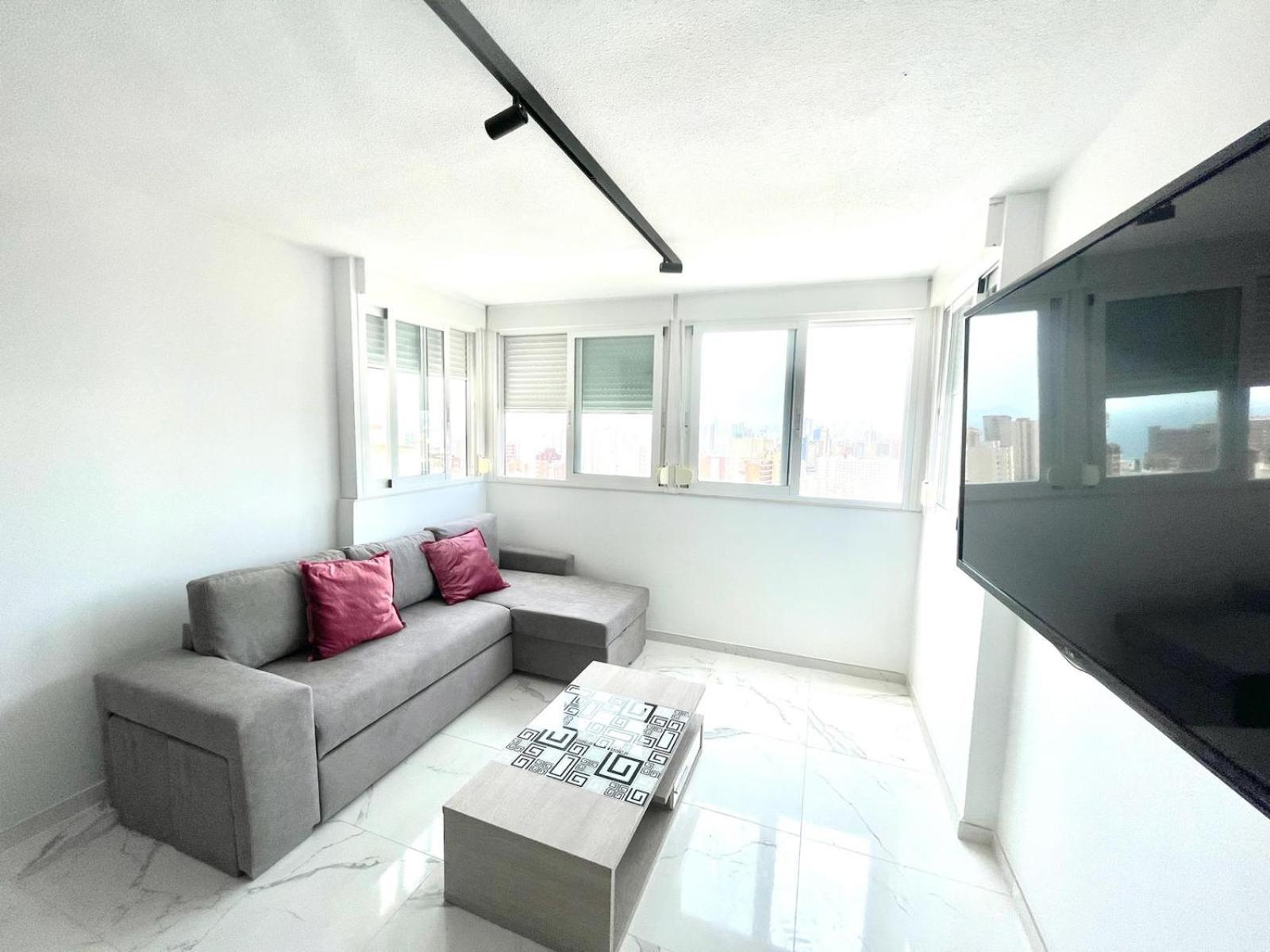 Moderno Y Amplio En Rincon De Loix Apartamento